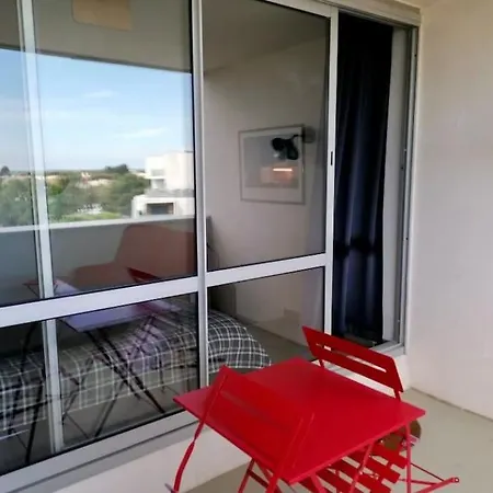 Studio C Avec Parking Et Terrasse Apartment La Rochelle (Charente-Maritime)